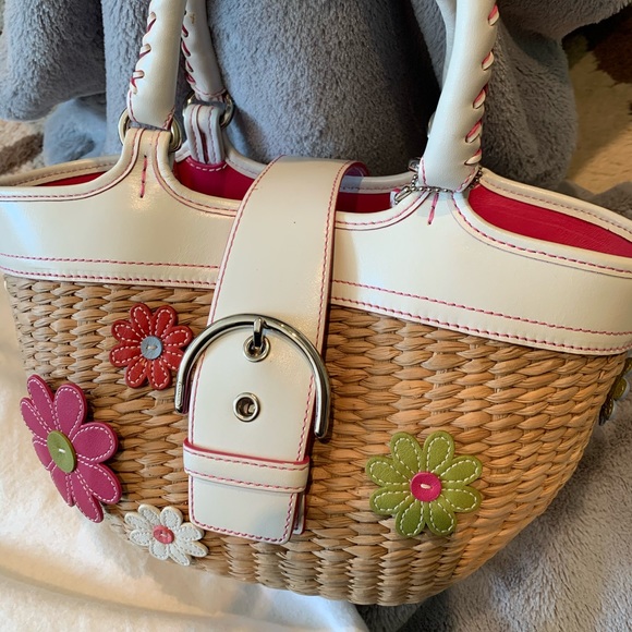 COACH 💯 Rare Limited Rattan basket purse - Picture 1 of 8